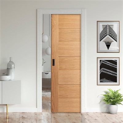 דלת הזזה עם פאנל עץ